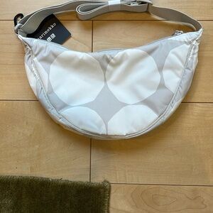 NWT Marimekko White and Gray Women's Bag